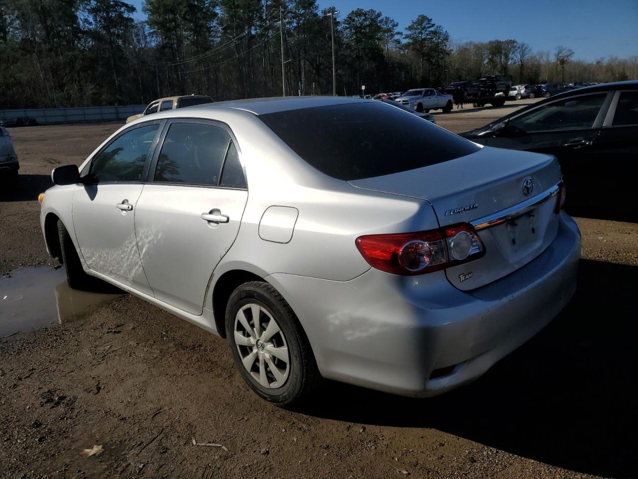 Image 2 of 2011 TOYOTA COROLLA BASE 2011 with VIN JTDBU4EE0B9138919