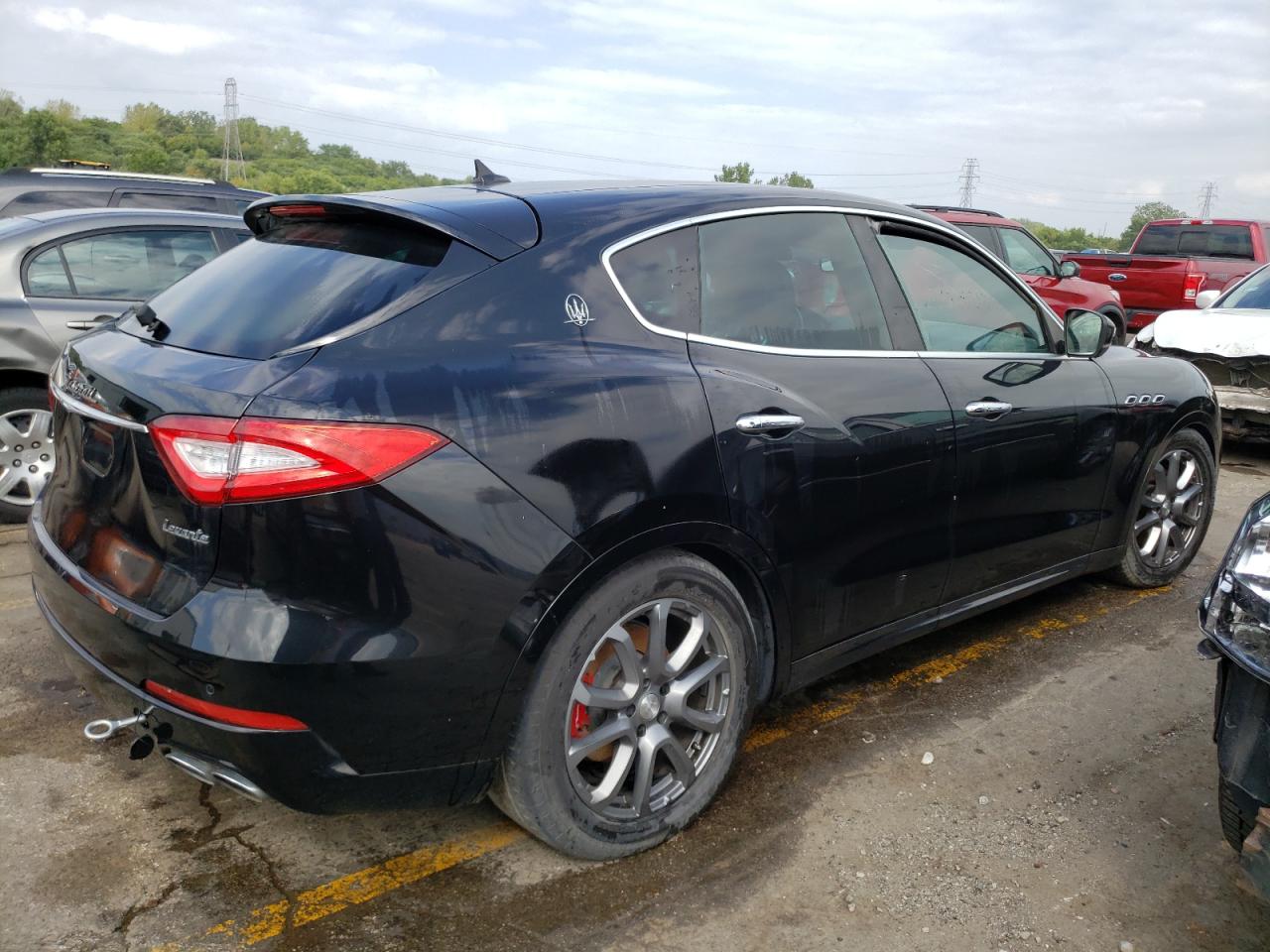 Изображение 3 Maserati Levante 2019 с VIN ZN661XUA0KX310533
