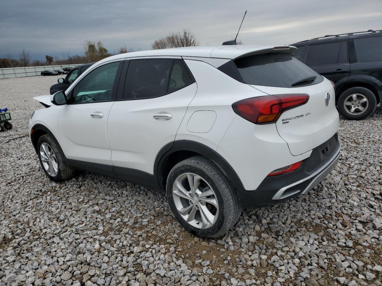 Image 2 of 2022 BUICK ENCORE GX PREFERRED 2022 with VIN KL4MMCSL1NB082230