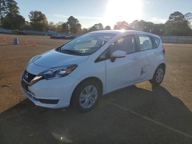 Obraz 1 z 2018 NISSAN VERSA NOTE S 2018 z VIN 3N1CE2CP1JL359738