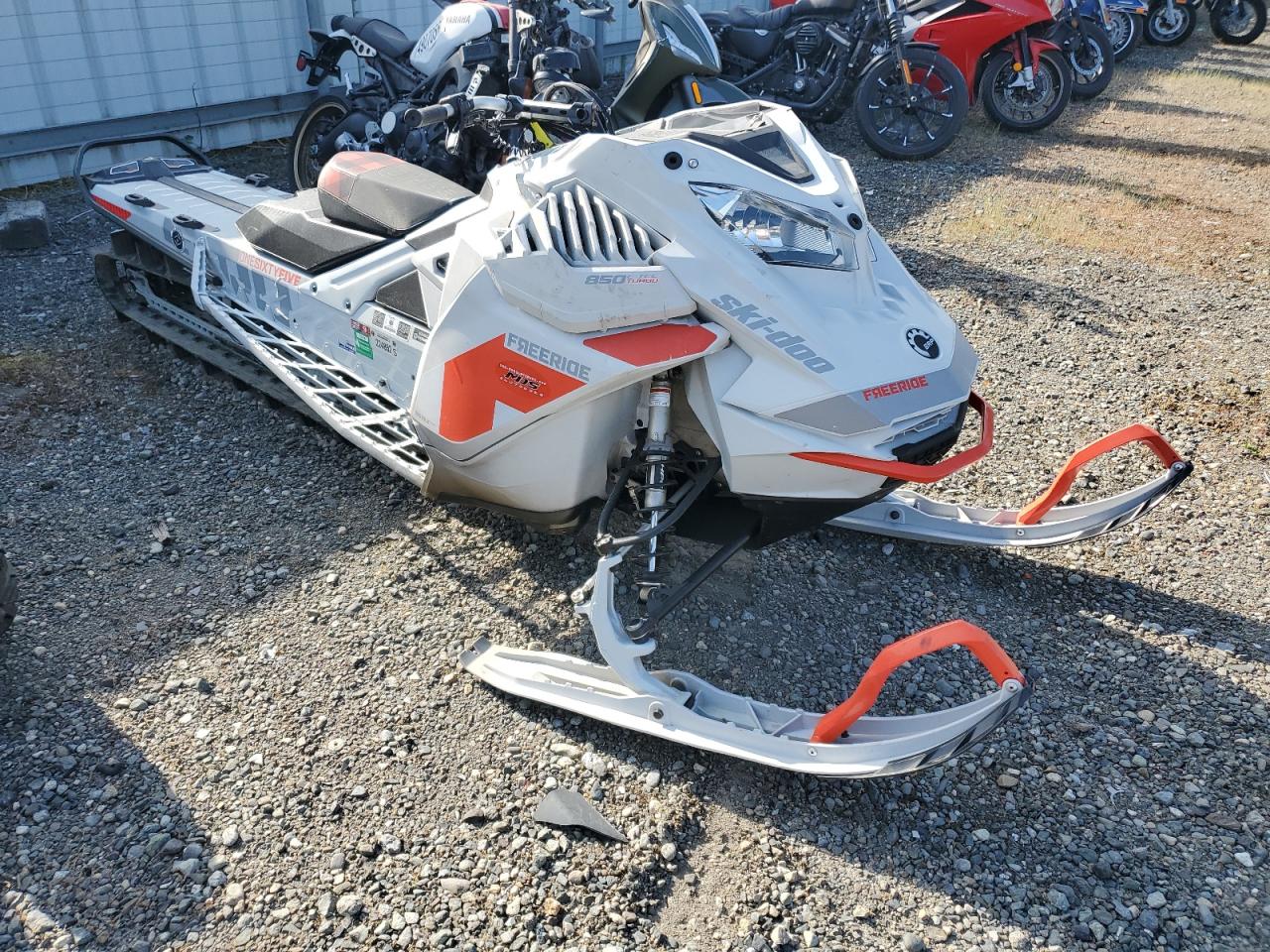 Image 1 of 2021 BOMBARDIER SNOWMOBILE 2021 with VIN 2BPSVEMA1MV000053