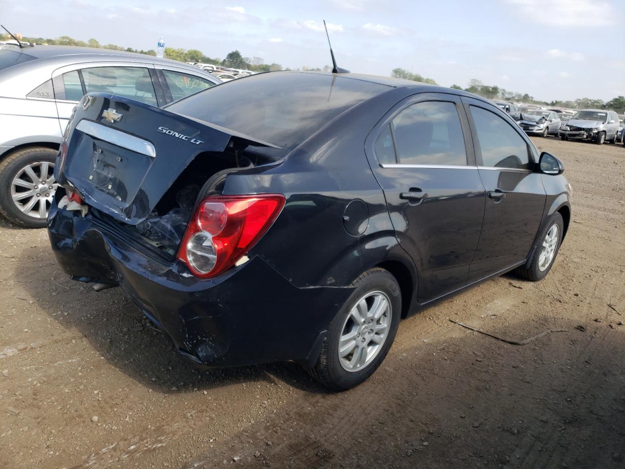Image 3 of 2014 CHEVROLET SONIC LT 2014 with VIN 1G1JC5SH0E4205564