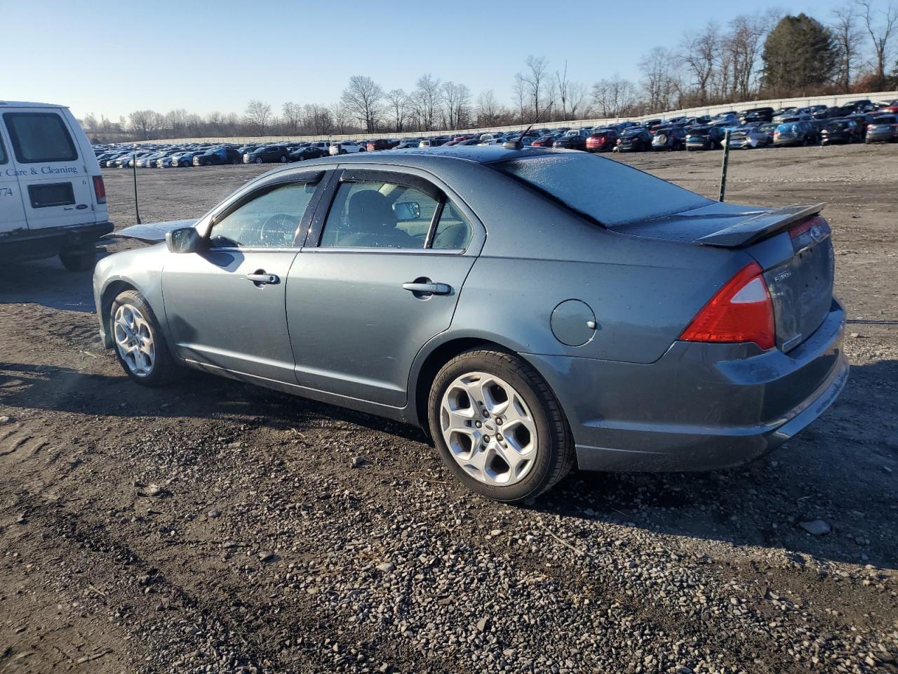 Obraz 2 z 2011 FORD FUSION SE 2011 z VIN 3FAHP0HA1BR315510