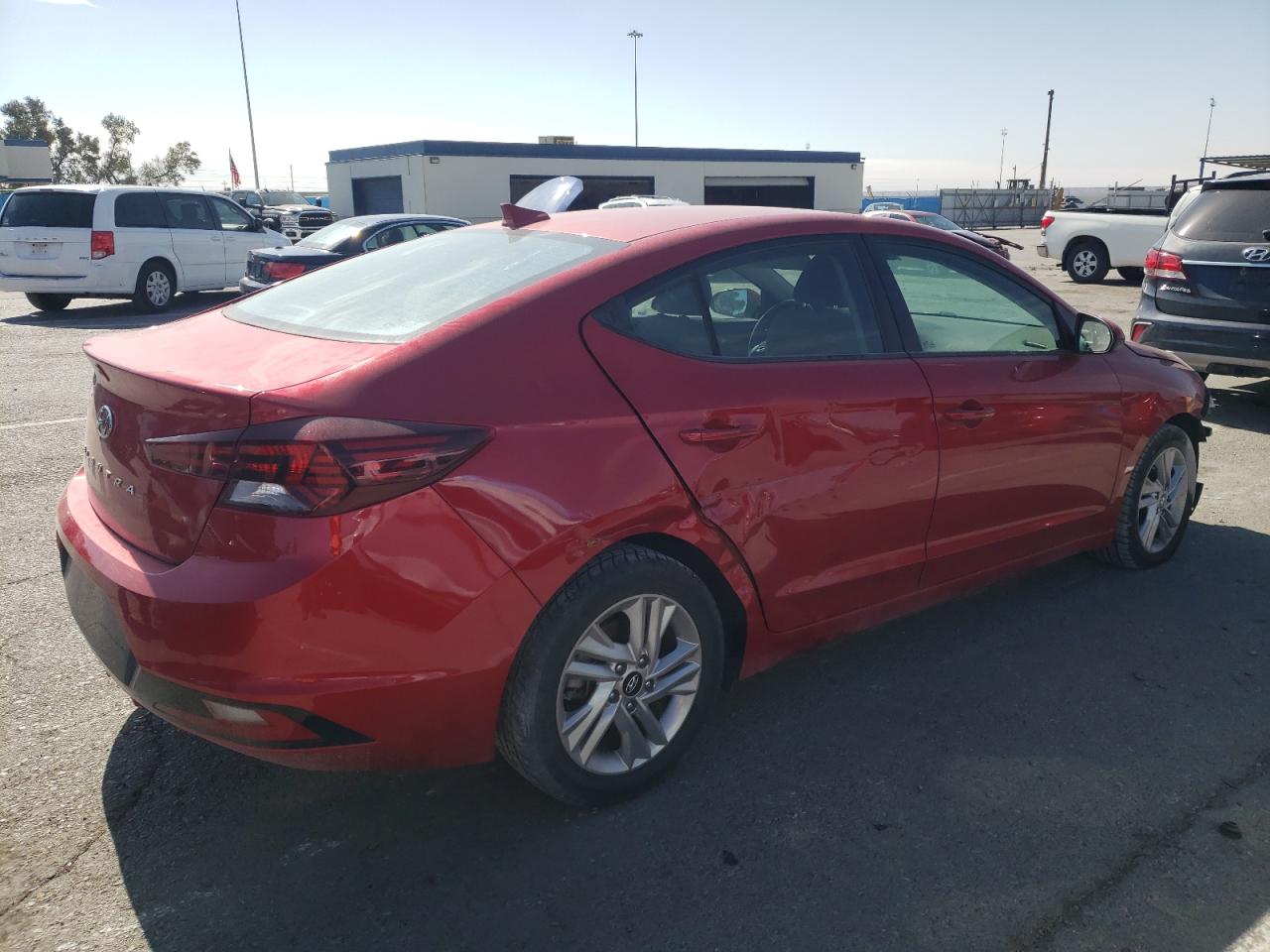 Изображение 3 2020 HYUNDAI ELANTRA SEL 2020 с VIN 5NPD84LF4LH570236