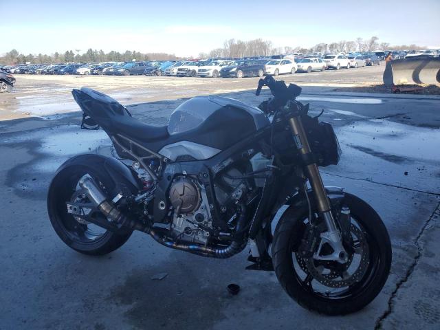 Image 1 of 2022 BMW S 1000 R 2022 with VIN WB10E5307N6E78074