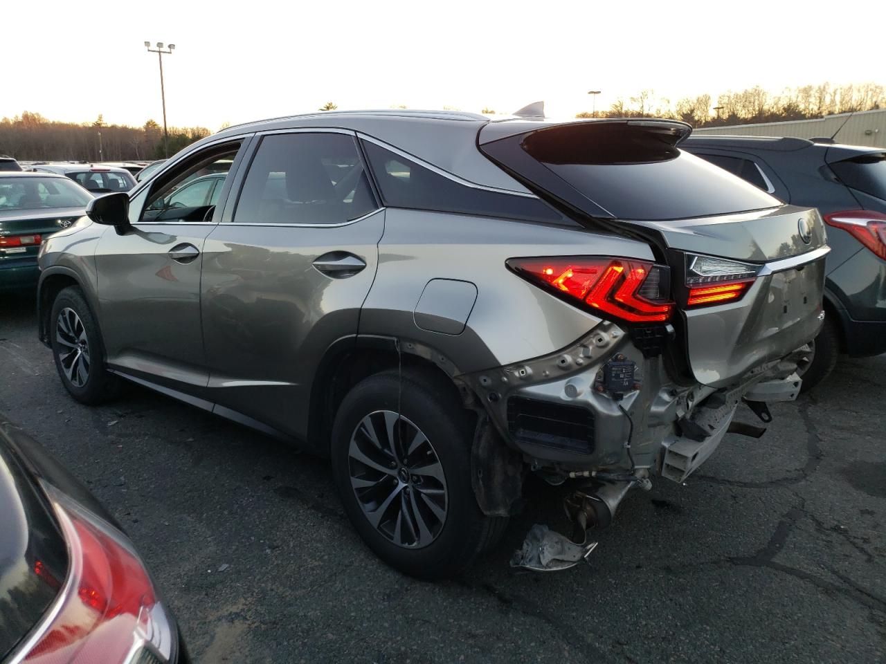 Obraz 2 z 2020 LEXUS RX 350 2020 z VIN 2T2HZMDA1LC216626