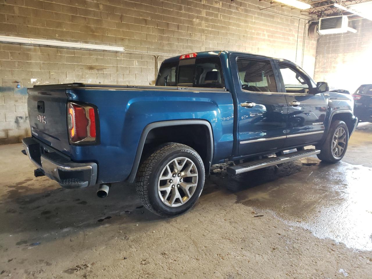 Image 3 of 2018 GMC SIERRA K1500 SLT 2018 with VIN 3GTU2NEC7JG366076