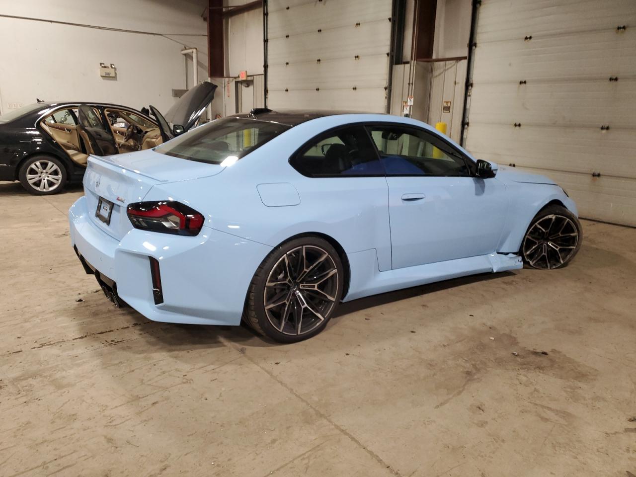 Obraz 3 z 2023 BMW M2  2023 z VIN 3MF13DM08P8D19415