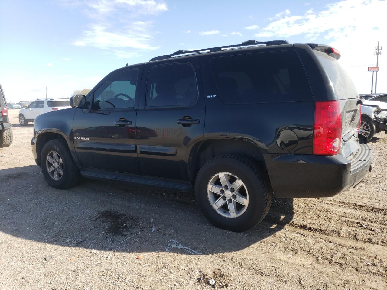 Obraz 2 z 2007 GMC YUKON  2007 z VIN 1GKFK13007J365177