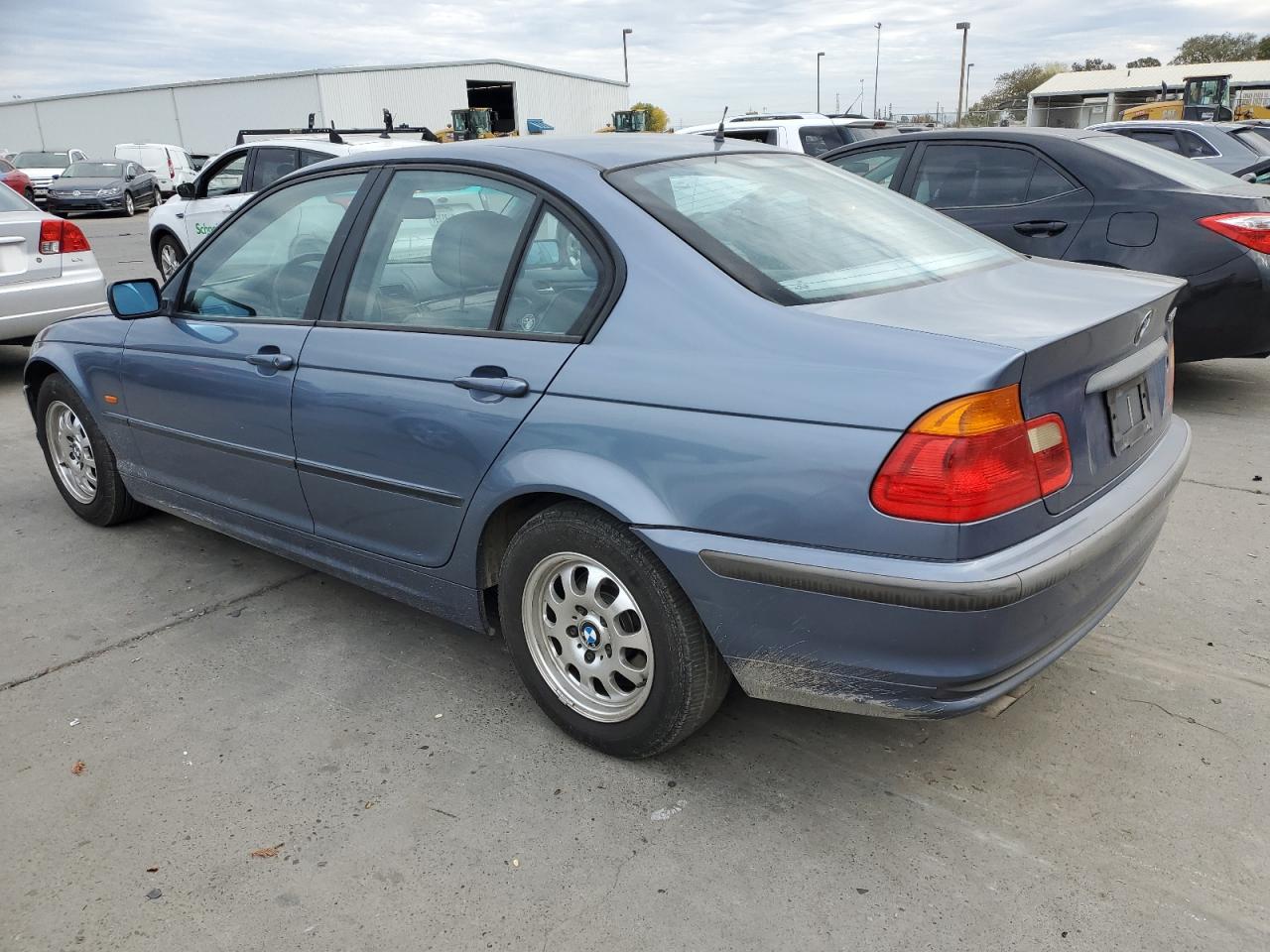 Obraz 2 z 1999 BMW 323 I AUTOMATIC 1999 z VIN WBAAM3332XFP50360
