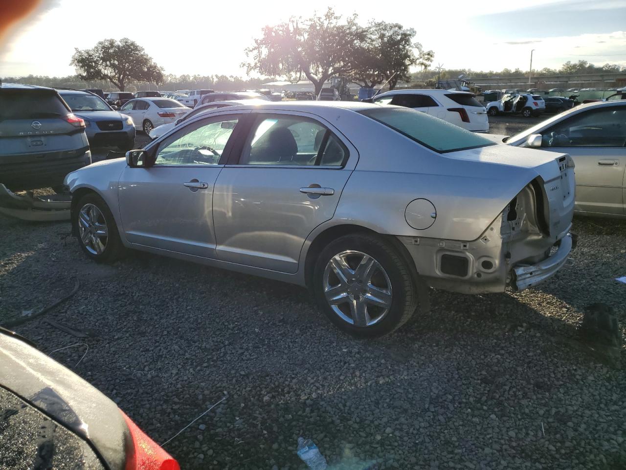 Image 2 of 2011 FORD FUSION SE 2011 with VIN 3FAHP0HA2BR202133
