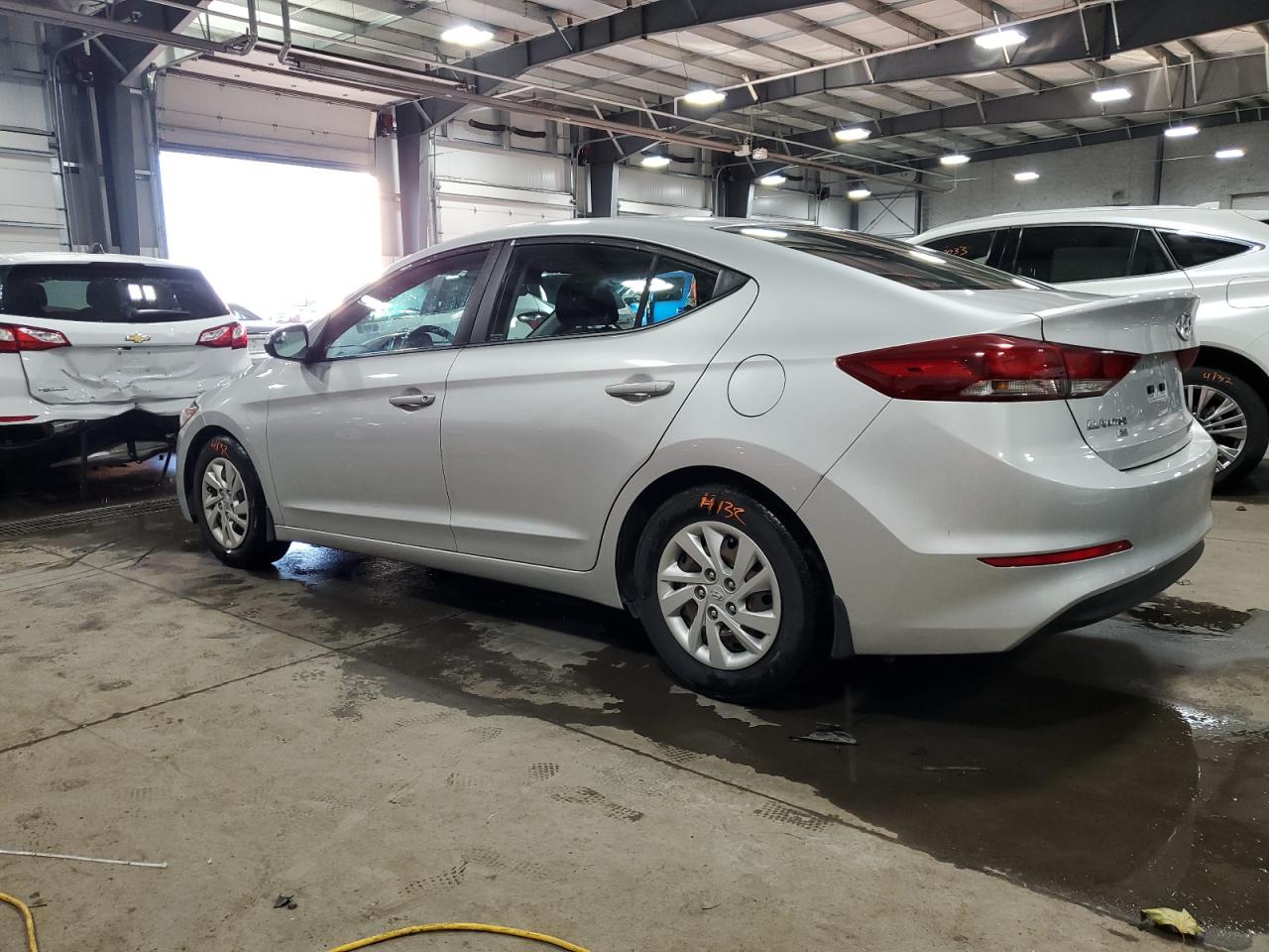 Изображение 2 2018 HYUNDAI ELANTRA SE 2018 с VIN 5NPD74LFXJH353399