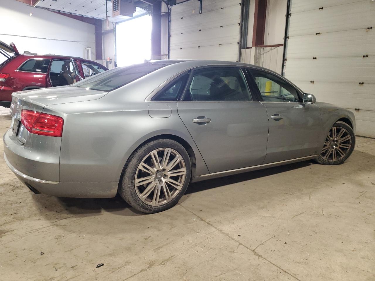 Image 3 of 2013 AUDI A8 L QUATTRO 2013 with VIN WAURGAFD6DN017281