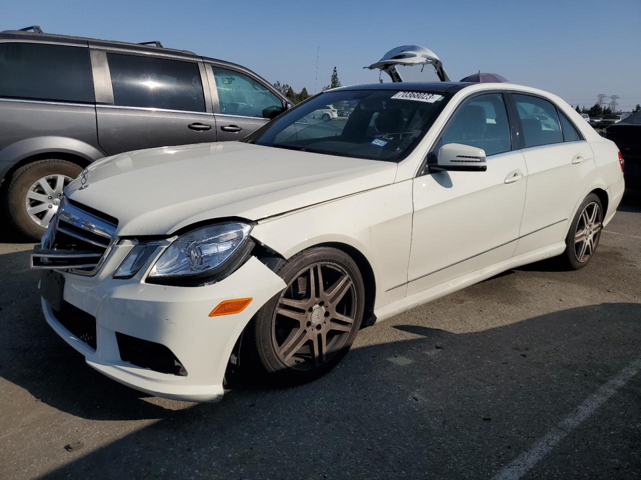 Obraz 1 z 2010 MERCEDES-BENZ E 350 4MATIC 2010 z VIN WDDHF8HB9AA142886