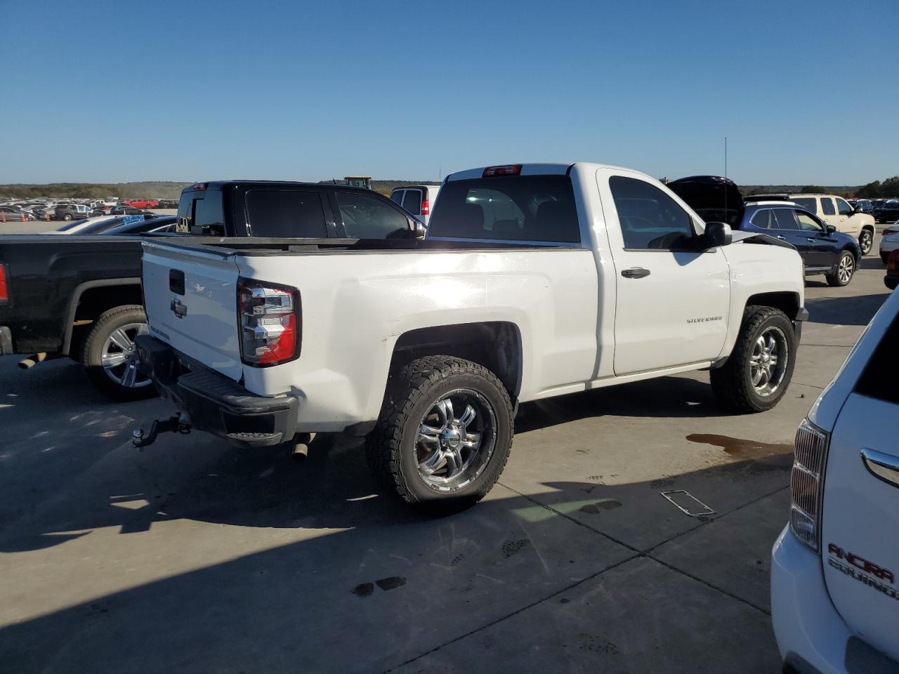 Image 3 of 2014 CHEVROLET SILVERADO C1500 2014 with VIN 1GCNCPEC7EZ244739