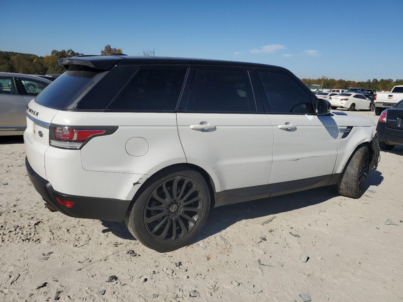 Image 3 of Land Rover Range Rover Sport Hse 2015 with VIN SALWR2VF5FA508260