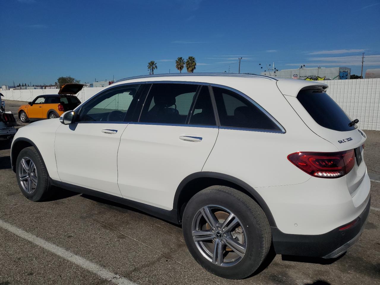 Изображение 2 2021 MERCEDES-BENZ GLC 300 2021 с VIN W1N0G8DB4MF941260