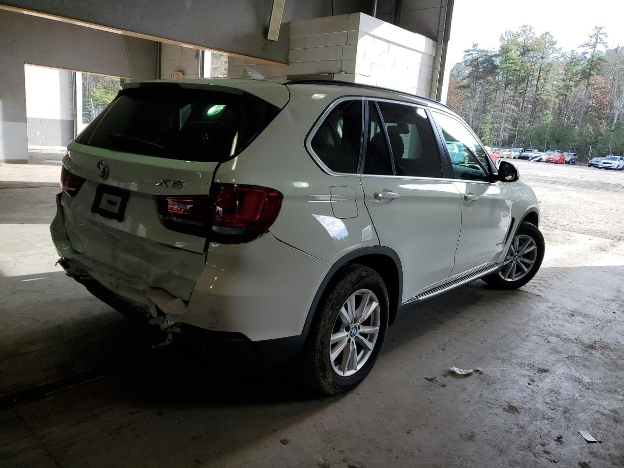 Image 3 of 2015 BMW X5 XDRIVE35I 2015 with VIN 5UXKR0C57F0P02880