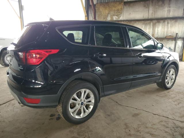 Image 3 of 2019 FORD ESCAPE SE 2019 with VIN 1FMCU9GD4KUC34504