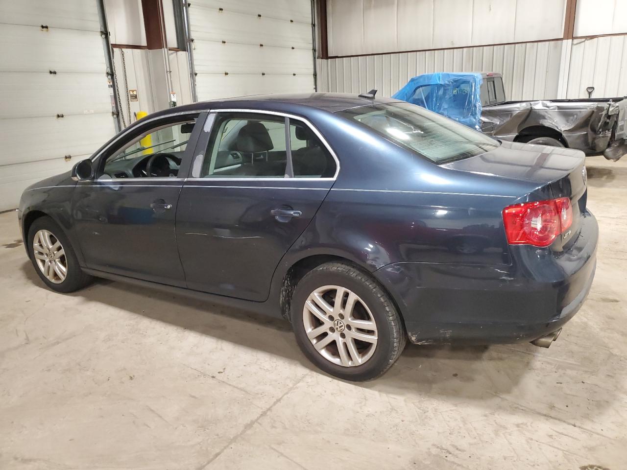 Image 2 of 2007 VOLKSWAGEN JETTA 2.5 OPTION PACKAGE 1 2007 with VIN 3VWSG71KX7M049871