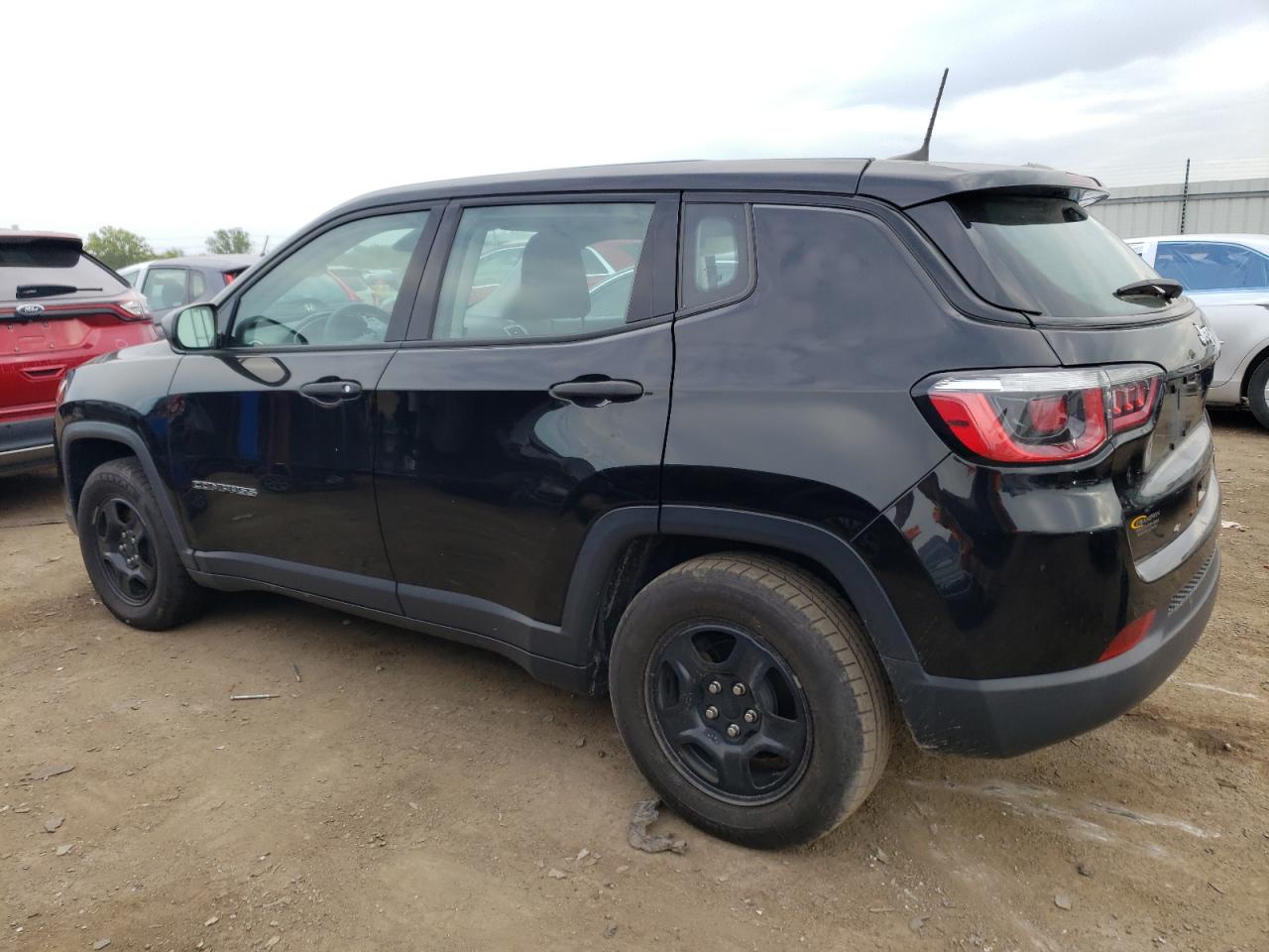 Image 2 of 2019 JEEP COMPASS SPORT 2019 with VIN 3C4NJCAB8KT686296