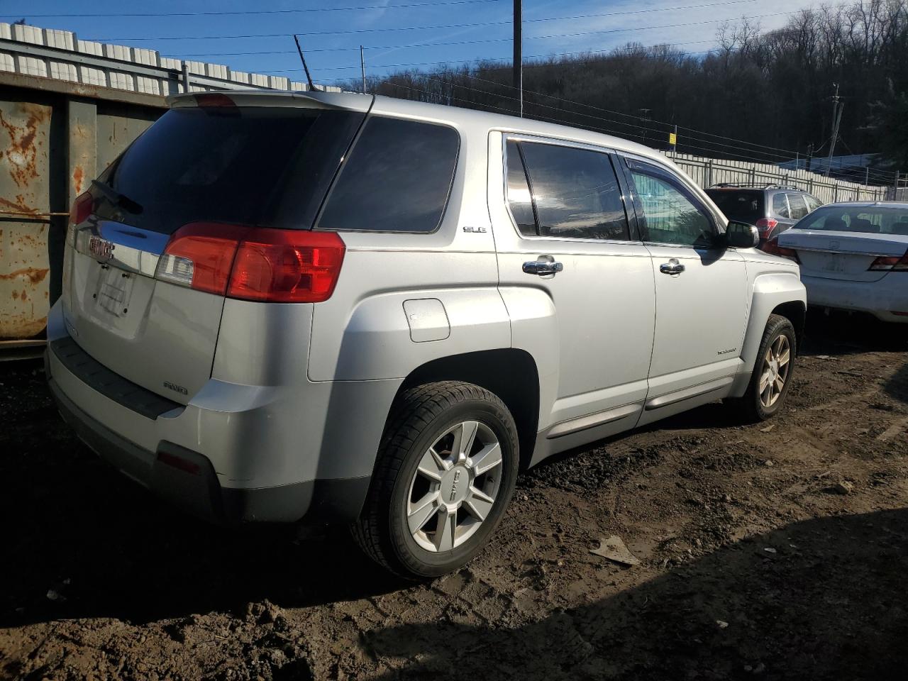 Image 3 of 2013 GMC TERRAIN SLE 2013 with VIN 2GKFLREK0D6384735
