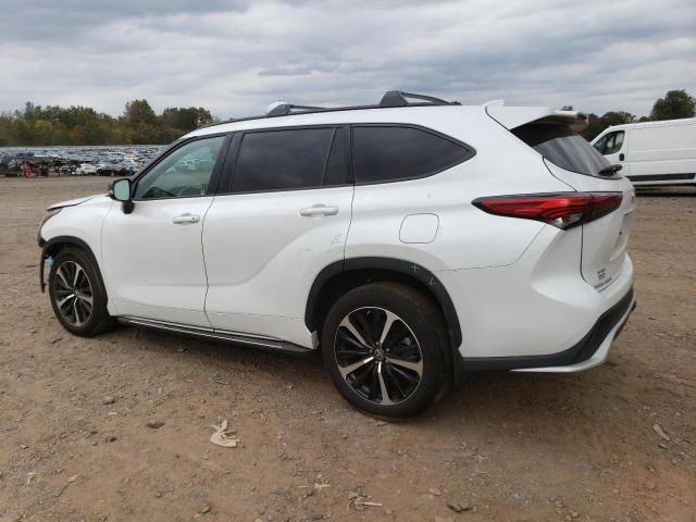 Изображение 2 2022 TOYOTA HIGHLANDER XSE 2022 с VIN 5TDJZRBH3NS216561
