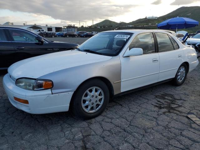 Obraz 1 z 1996 TOYOTA CAMRY DX 1996 z VIN JT2BG12K6T0416611
