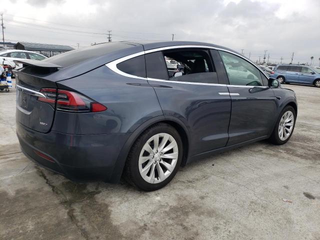 Obraz 3 z 2019 TESLA MODEL X  2019 z VIN 5YJXCBE20KF152036