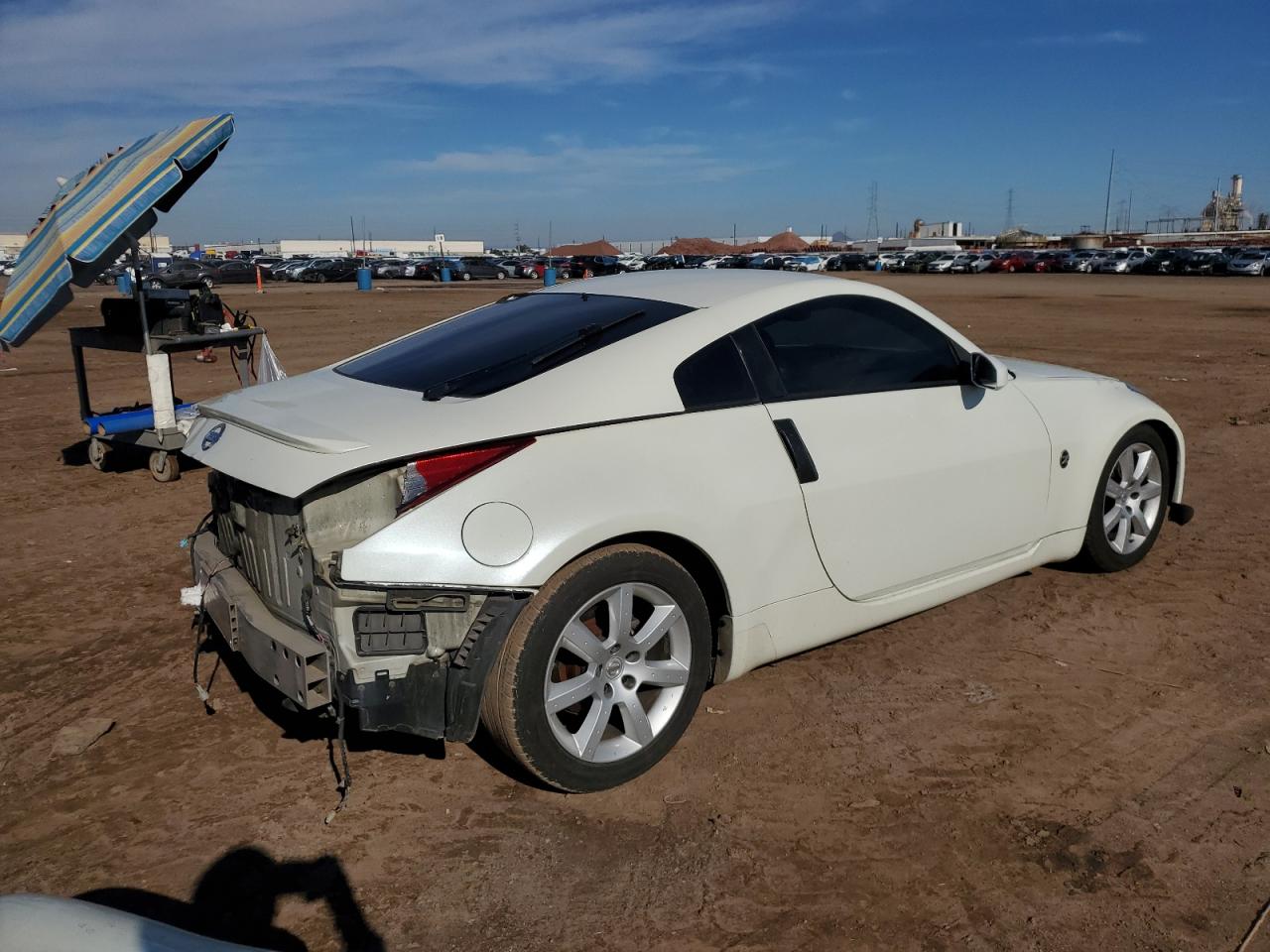Image 3 of 2005 NISSAN 350Z COUPE 2005 with VIN JN1AZ34D15M605396