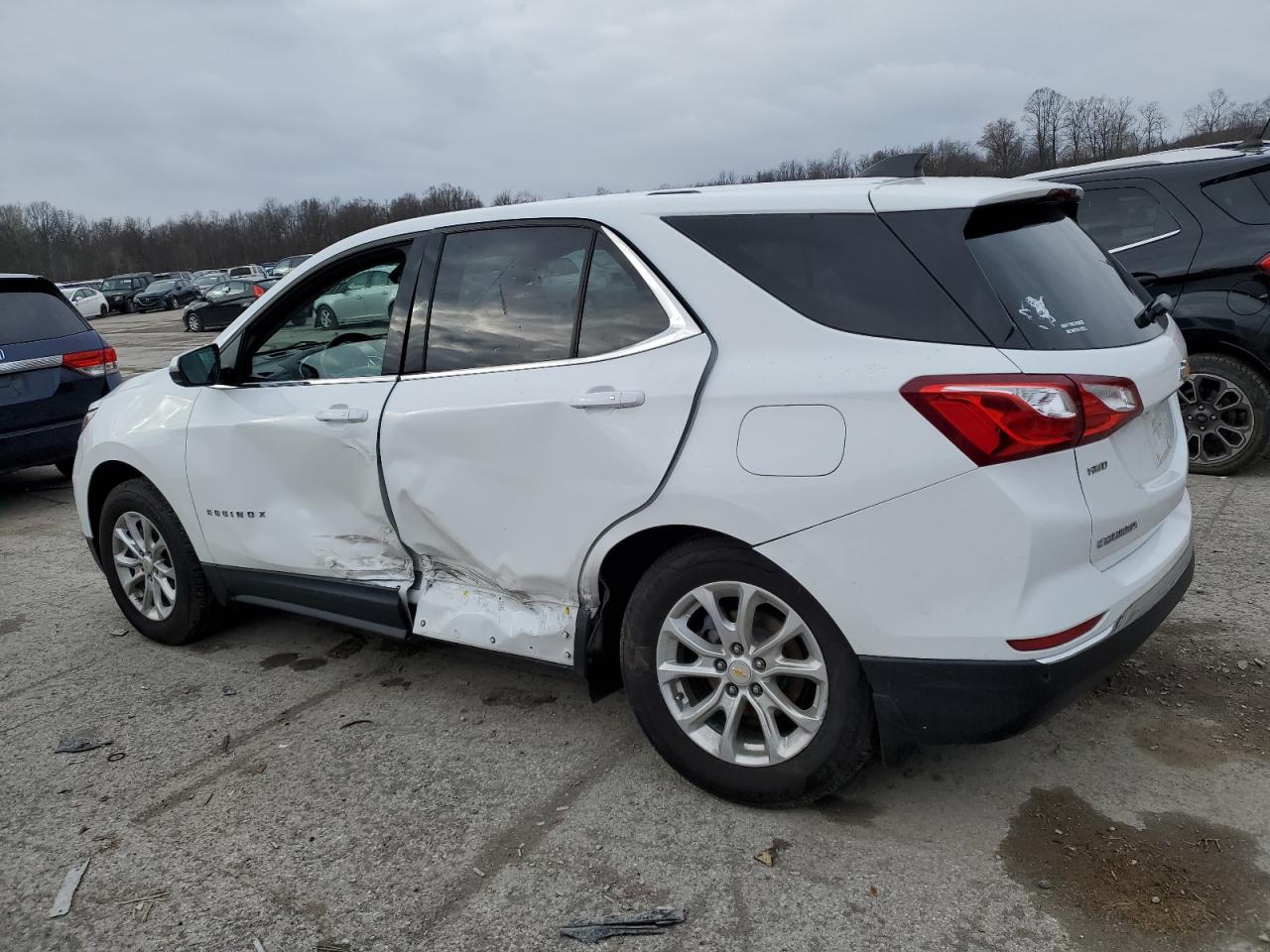 Image 2 of 2019 CHEVROLET EQUINOX LT 2019 with VIN 2GNAXTEV2K6306351