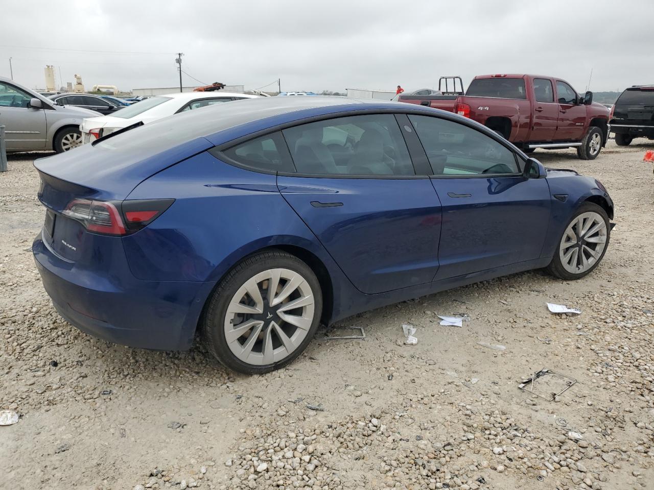 Obraz 3 z 2021 TESLA MODEL 3  2021 z VIN 5YJ3E1EB0MF868876