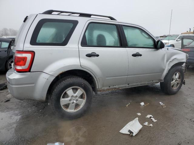 Obraz 3 z 2010 FORD ESCAPE XLS 2010 z VIN 1FMCU0C70AKB07416