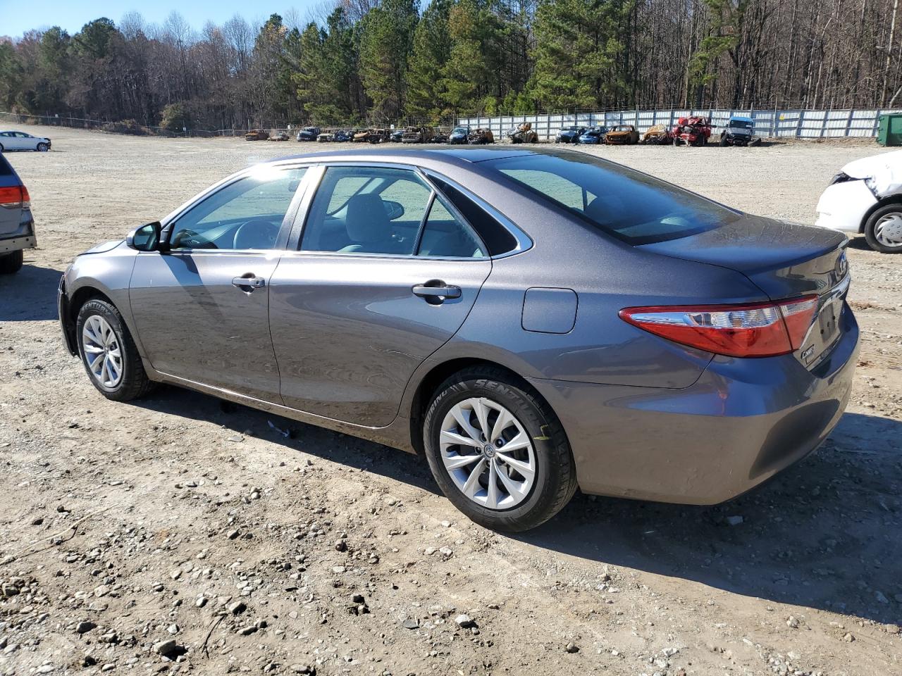 Image 2 of 2015 TOYOTA CAMRY LE 2015 with VIN 4T4BF1FK4FR504656