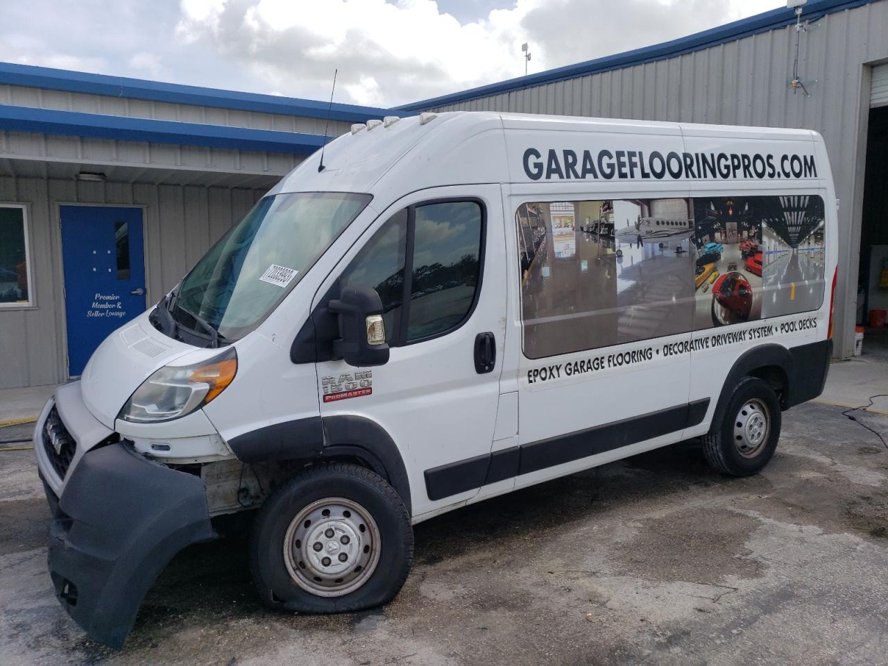 Obraz 1 z 2019 RAM PROMASTER 1500 1500 HIGH 2019 z VIN 3C6TRVBG7KE549710
