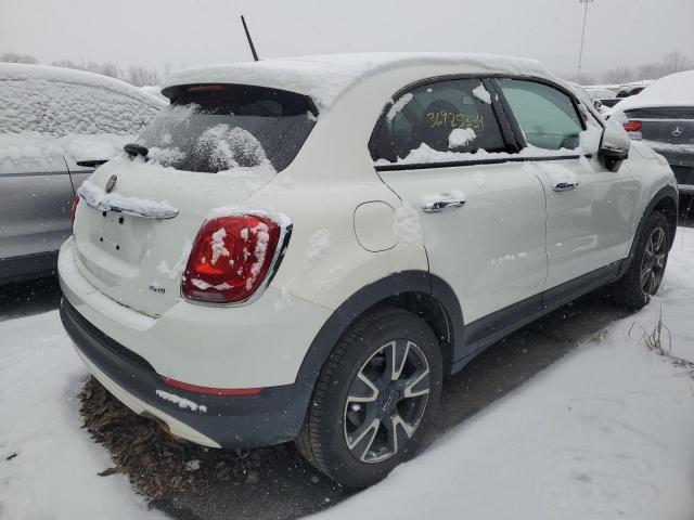 Obraz 3 z 2016 FIAT 500X EASY 2016 z VIN ZFBCFYBT0GP332388