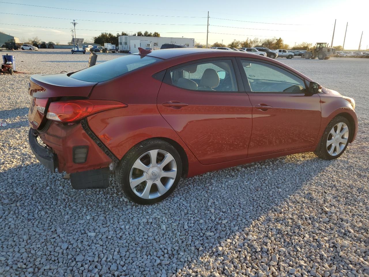 Image 3 of 2013 HYUNDAI ELANTRA GLS 2013 with VIN KMHDH4AE8DU764698
