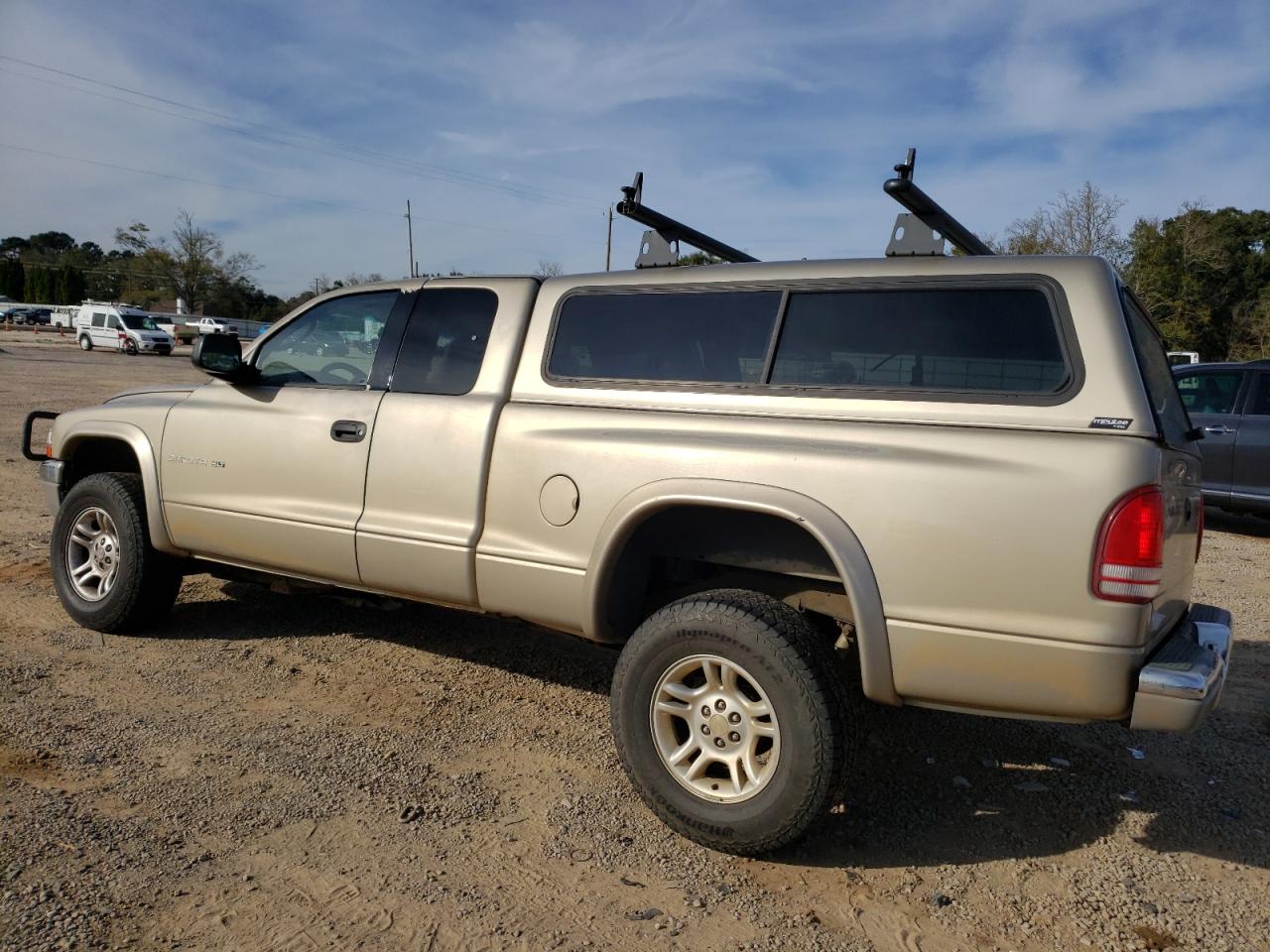 Image 2 of 2002 DODGE DAKOTA SLT 2002 with VIN 1B7GG42N42S562940