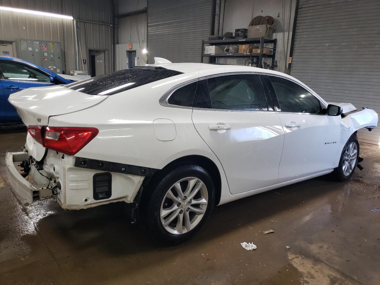 Изображение 3 2016 CHEVROLET MALIBU LT 2016 с VIN 1G1ZE5ST4GF313937