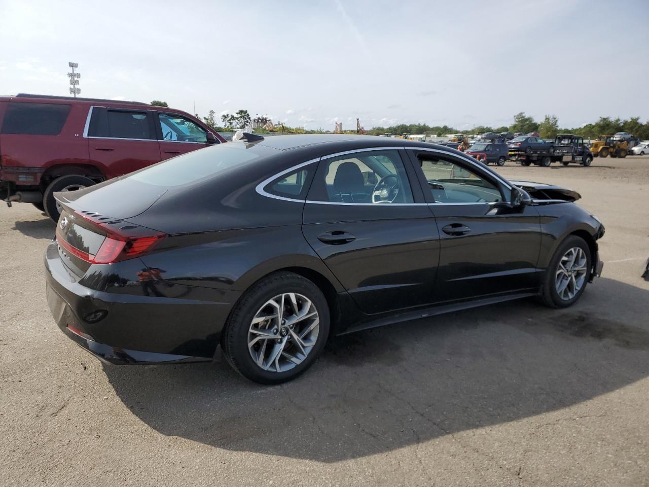 Image 3 of 2022 HYUNDAI SONATA SEL 2022 with VIN KMHL64JA0NA207642