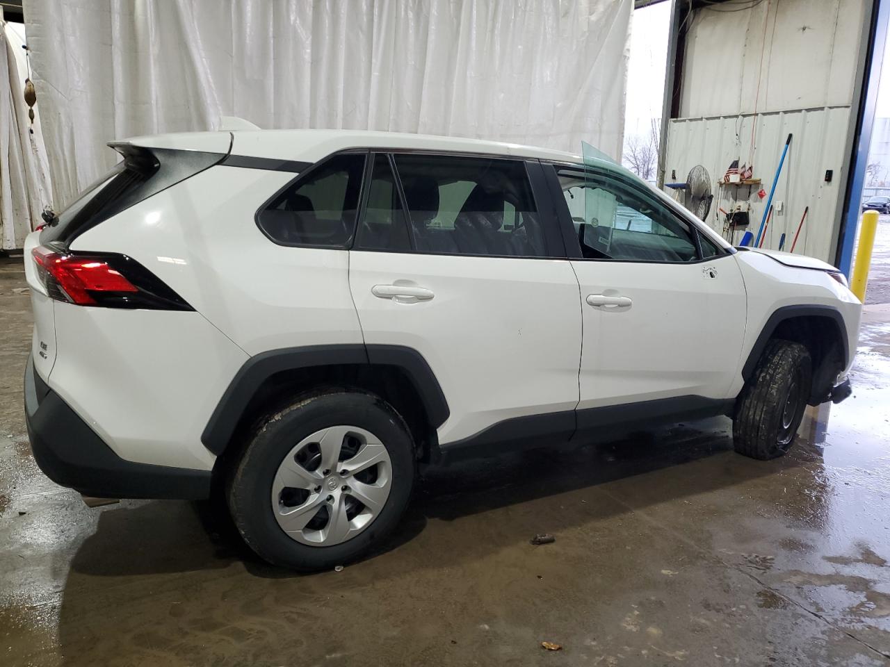 Изображение 3 2023 TOYOTA RAV4 LE 2023 с VIN 2T3F1RFV9PC336414