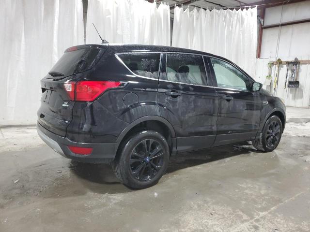 Obraz 3 z 2019 FORD ESCAPE SE 2019 z VIN 1FMCU9GD4KUB56046
