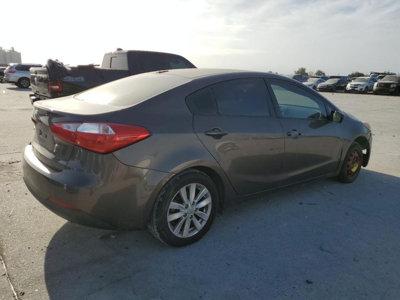 Image 3 of 2014 KIA FORTE LX 2014 with VIN KNAFX4A67E5233557