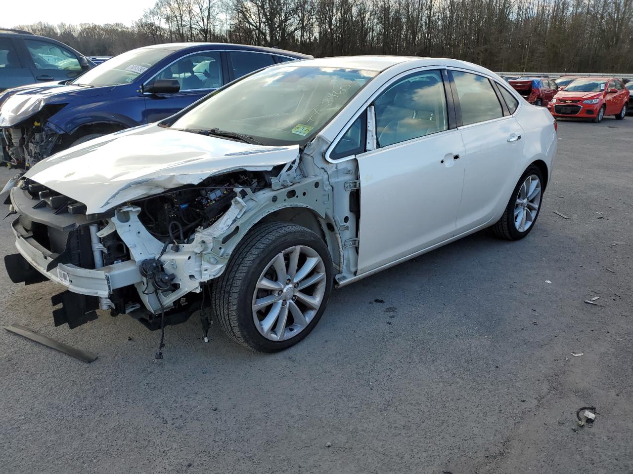 Obraz 1 z 2012 BUICK VERANO  2012 z VIN 1G4PP5SK2C4224157
