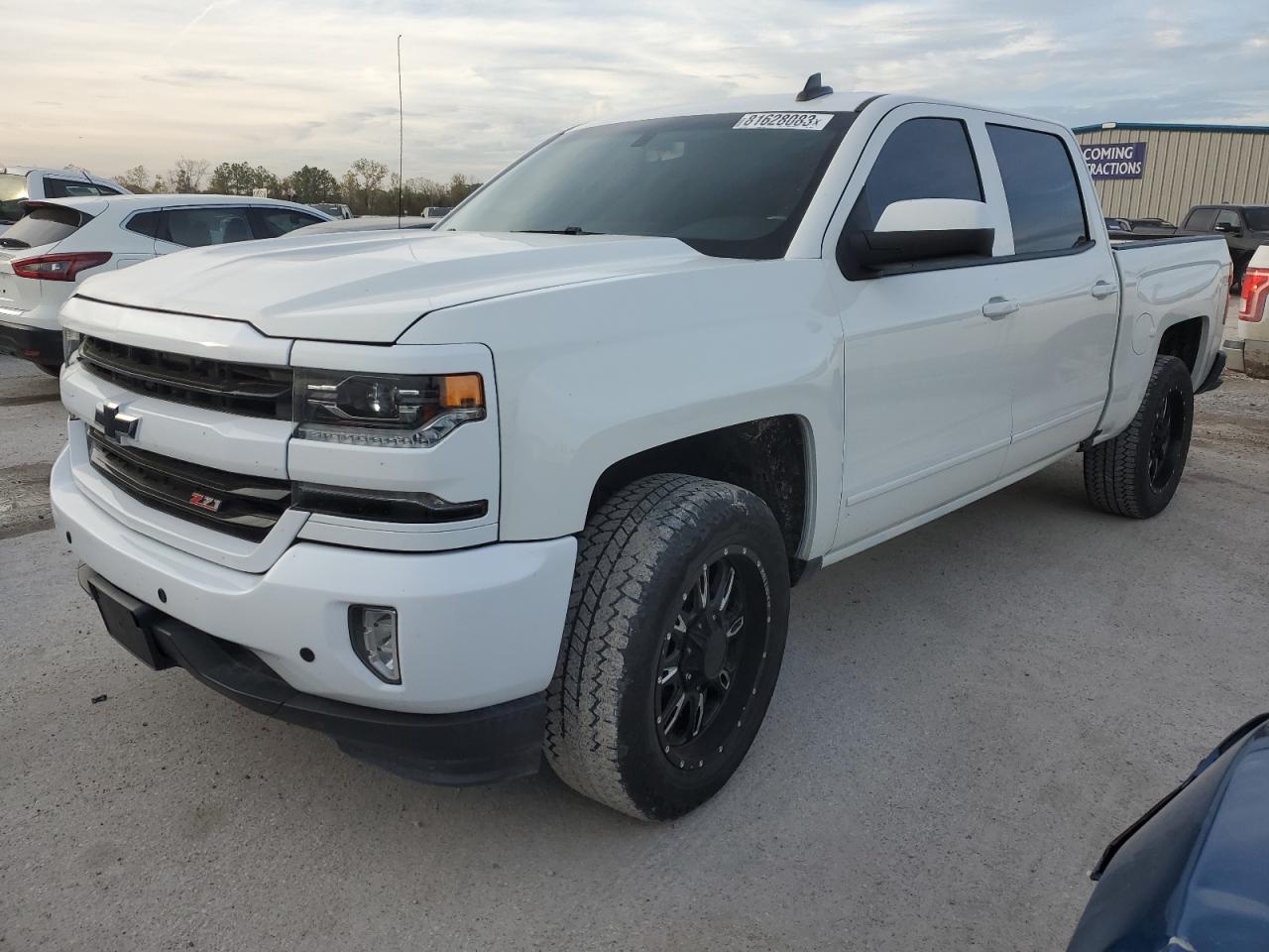 Изображение 1 2018 CHEVROLET SILVERADO C1500 LT 2018 с VIN 3GCPCREC7JG592944