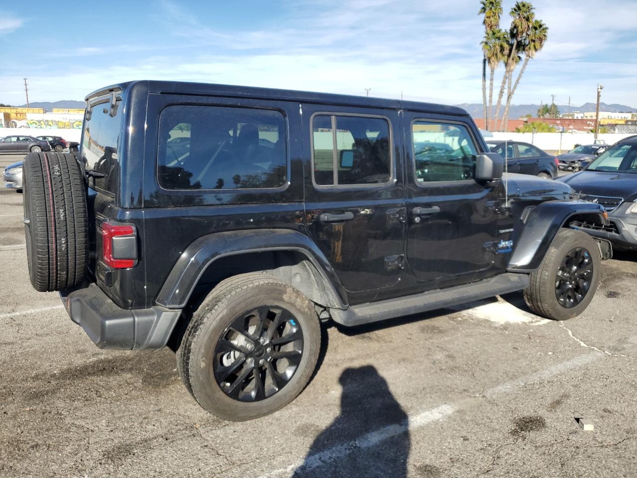 Image 3 of 2022 JEEP WRANGLER UNLIMITED SAHARA 4XE 2022 with VIN 1C4JJXP68NW229986