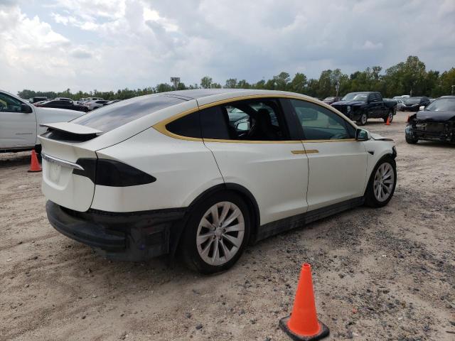Obraz 3 z 2017 TESLA MODEL X  2017 z VIN 5YJXCDE20HF031558