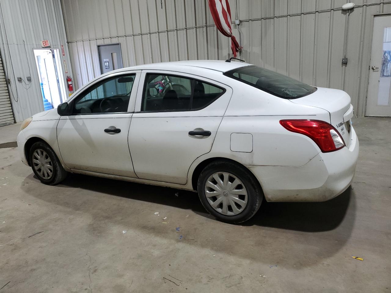 Изображение 2 2014 NISSAN VERSA S 2014 с VIN 3N1CN7AP3EL840578