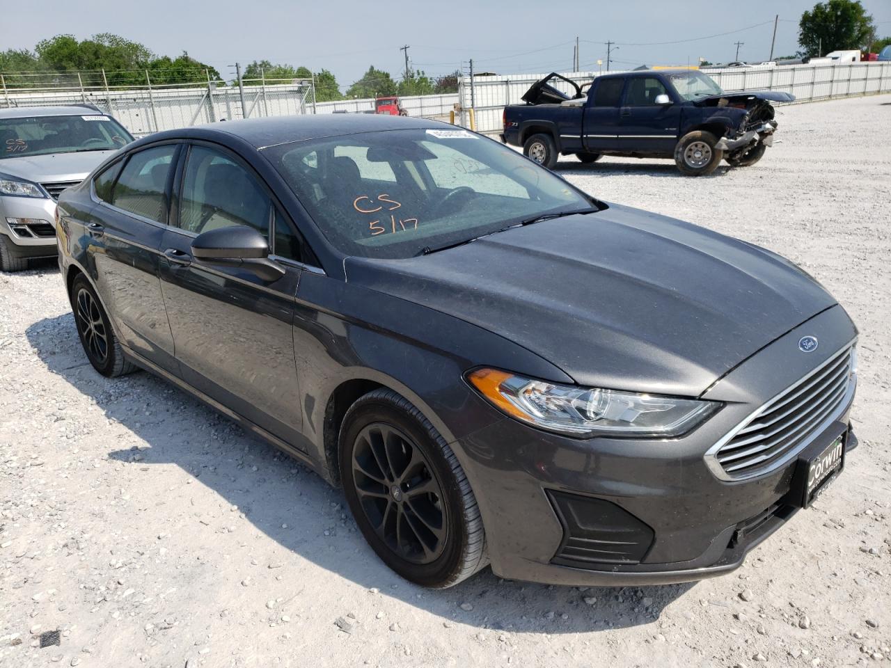 Image 1 of 2019 FORD FUSION SE 2019 with VIN 3FA6P0HD4KR114461
