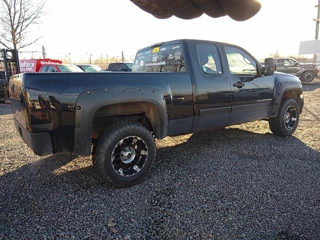 Obraz 3 z 2007 CHEVROLET SILVERADO K1500 2007 z VIN 1GCEK19J07Z513160